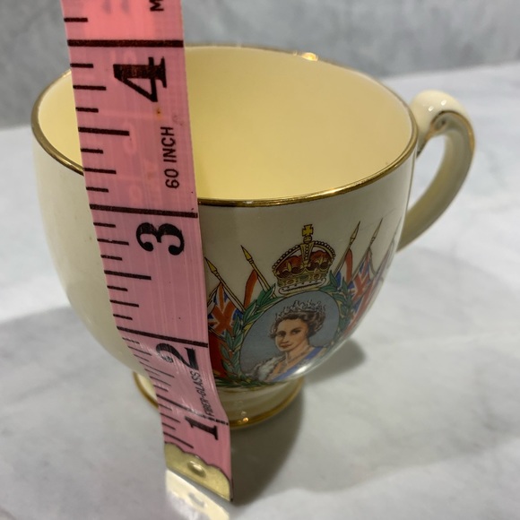 Royal Winton Queen Elizabeth 2 coronation tea cup - Picture 9 of 9